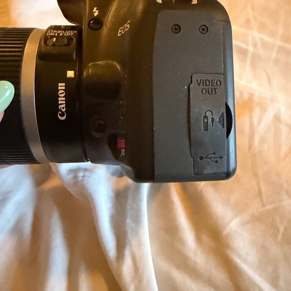 Canon Black EOS Rebel K S DSLR with 35-80mm Zoom Lens - Picture 7 of 13